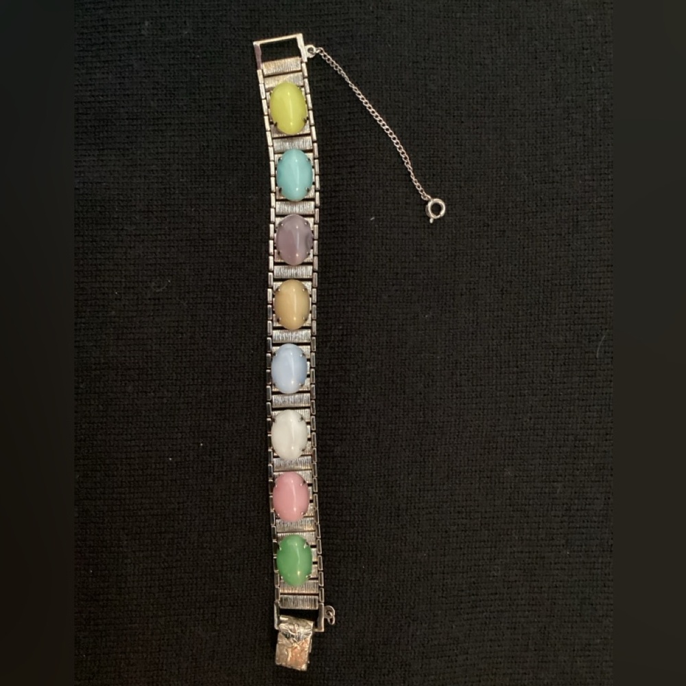 Sarah Coventry Party Pastels mesh back bracelet